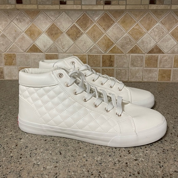 Echo Unltd Men’s Quilted High Top White Sneaker Size 9.5 - Picture 3 of 8